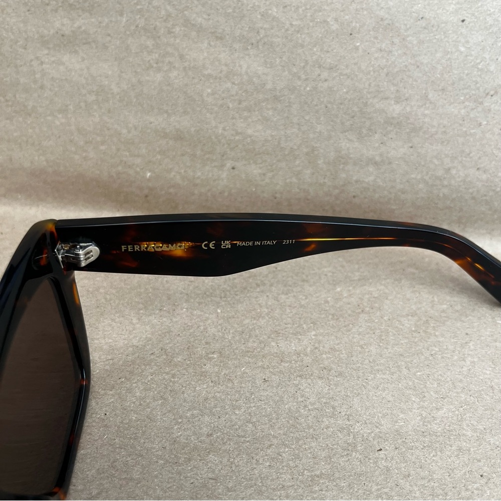 Salvatore Ferragamo Tortoiseshell Cat-Eye Sunglasses with Brown Lenses - Picture 4 of 7